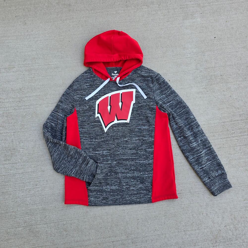 Wisconsin Badgers Hoodie Red Gray Athletic Fanatics Pullover Mens Medium